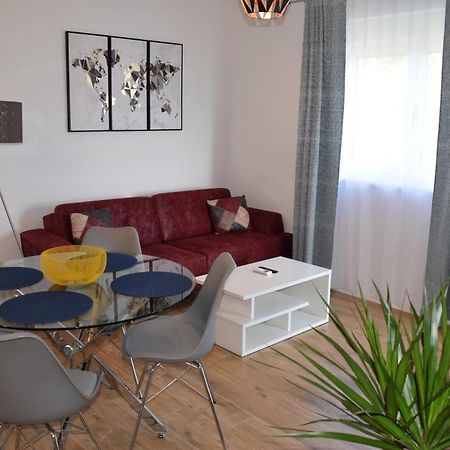 Apartman Oneum Omiš Buitenkant foto