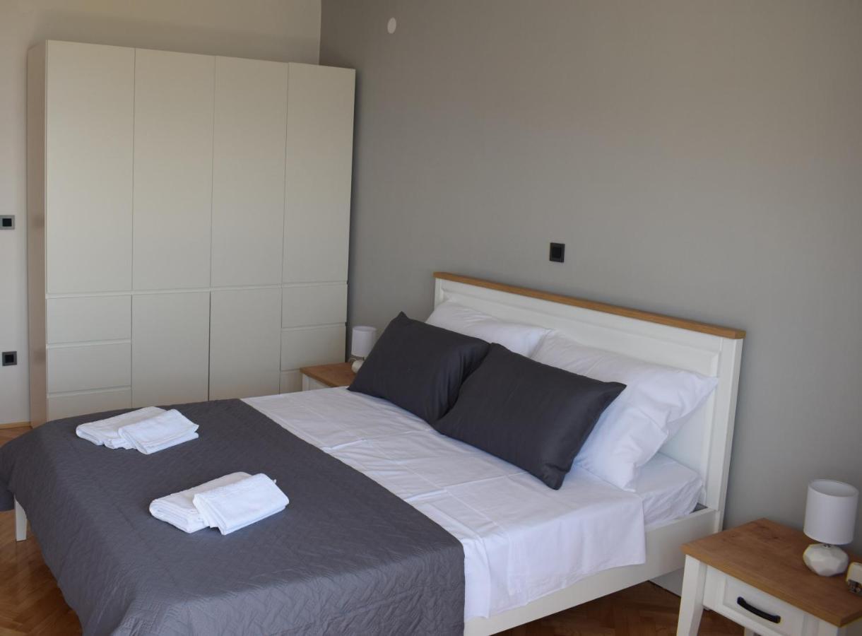 Apartman Oneum Omiš Buitenkant foto