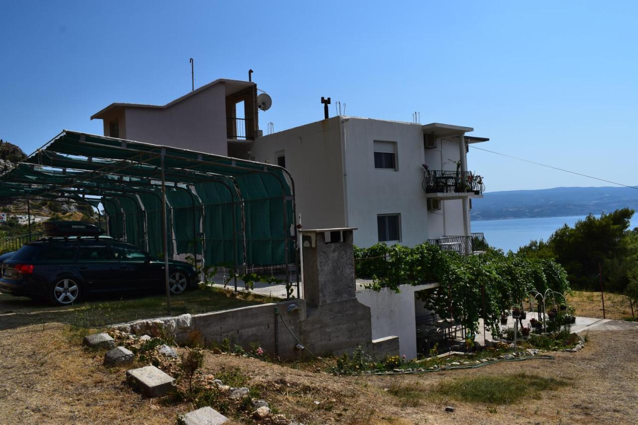 Apartman Oneum Omiš Buitenkant foto