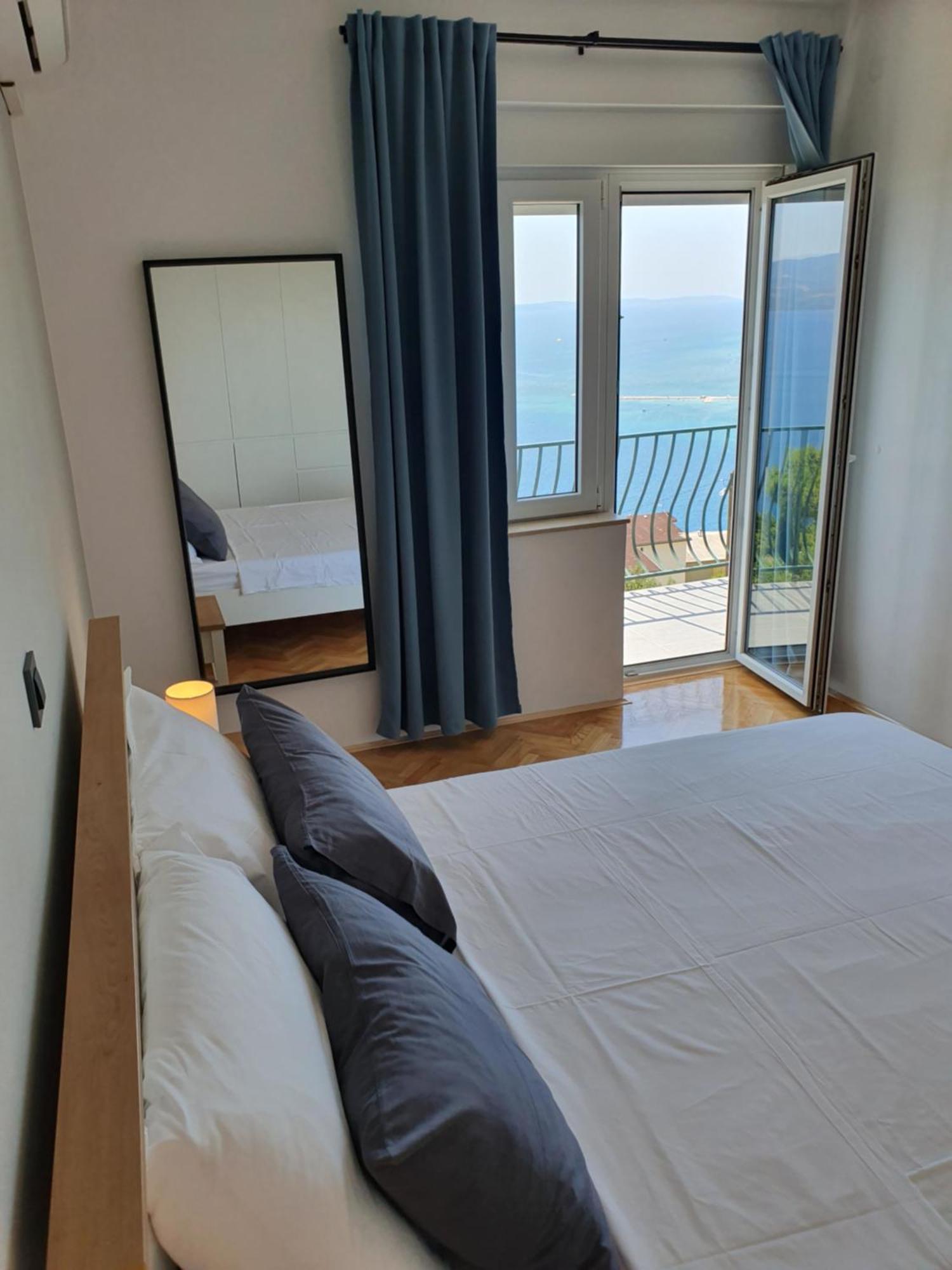Apartman Oneum Omiš Buitenkant foto
