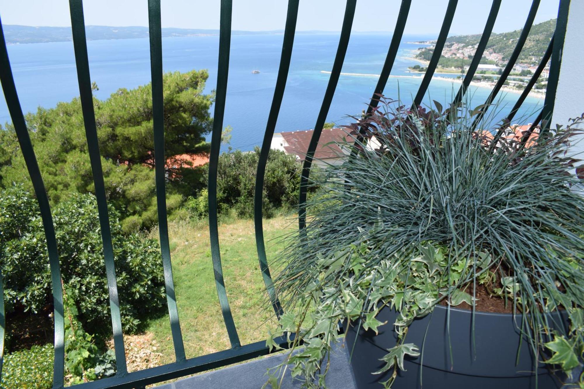 Apartman Oneum Omiš Buitenkant foto